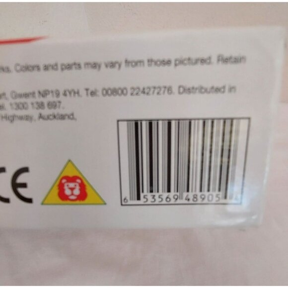 Twister Game Classic Family Fun Age 6 and up 2 + Players 2009 Hasbro Like New - Picture 3 of 8